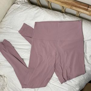 VALENTINES PINK LULULEMON ALIGN LEGGING